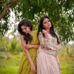 Sreevidya Nair Instagram - Fashion project for @ec_essentialchanges Directed & visualized : @wanderingdop Photography : @fabeloframes @rejeesh_varghese Grading : @caffe_mocha_design Model : @jisma_jiji @sreevidya_nair MUA : @reeem.gem