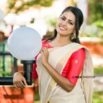 Sreevidya Nair Instagram – Happy onam 🌹🌷🌸🌺🍁🍂🥀🌻🌼 pic courtesy @nek_photos