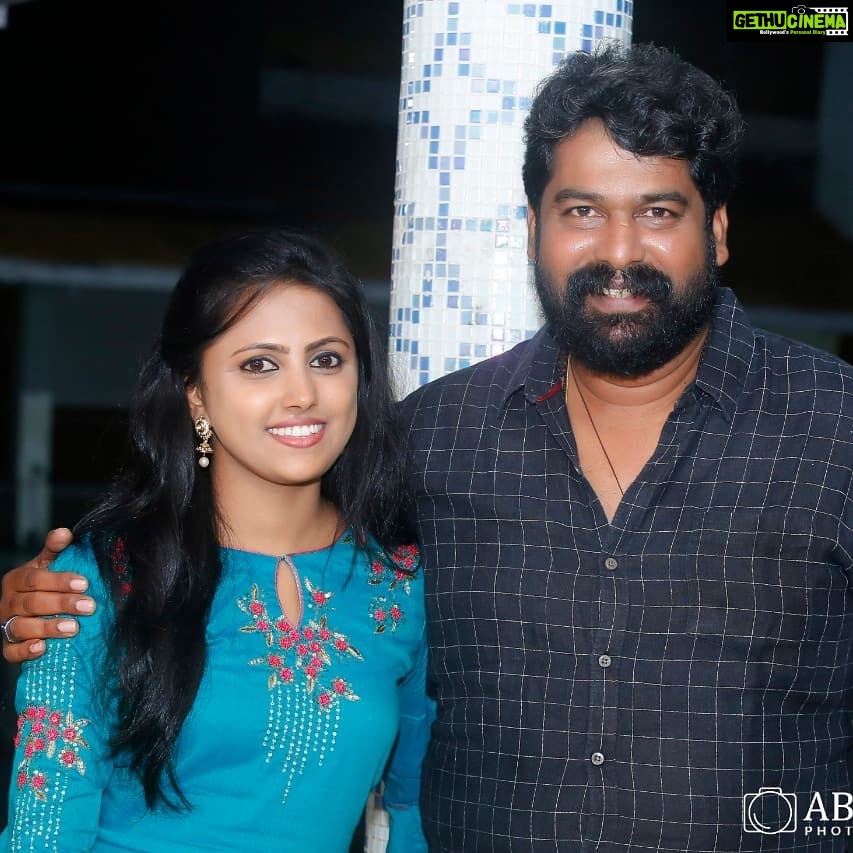 Sreevidya Nair Instagram - @joju_george durin #redfmmusicalawards Moment catched by @abiyeso