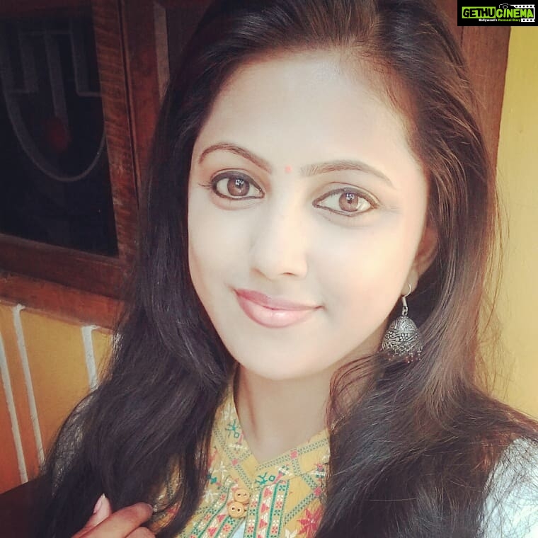 Sreevidya Nair Instagram - Someone love this pics lot.....😍😍😍
