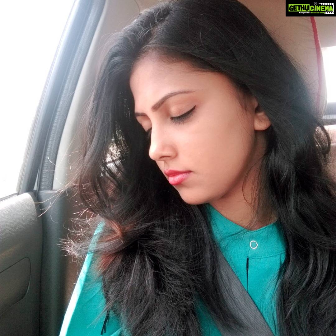 Sreevidya Nair Instagram - I dnt need a spcl space for sleeping.... D rough clik by... An idiot...😴🚗