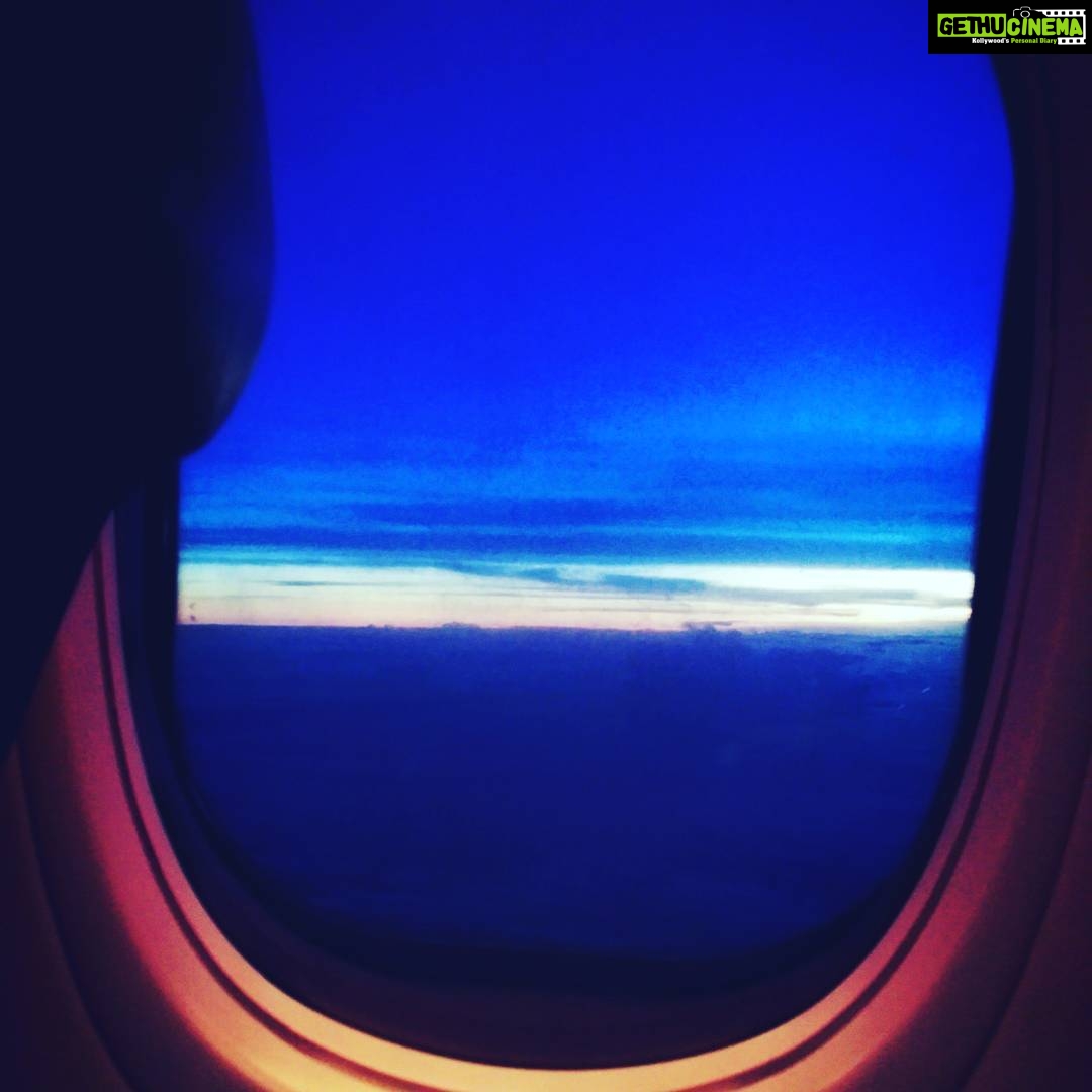 Sreevidya Nair Instagram - A snap frm sky... Bye to delhi ... Nd hai to chennai..... ##spice##sky##click###photo##solo###love###blue##