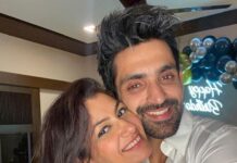 Sriti Jha Instagram - I don’t think I absolutely adore anyone like I adore you. Tu janta bhi nahi hai tu kitna zaruri hai Woh dost bohot zaruri hote hain jinke saath aap pade reh sakte hain. I love you so much ek din skull crush kar dungi tera Happy birthday momo! @arjitaneja