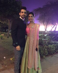 Sriti Jha Instagram - I don’t think I absolutely adore anyone like I adore you. Tu janta bhi nahi hai tu kitna zaruri hai
Woh dost bohot zaruri hote hain jinke saath aap pade reh sakte hain.
I love you so much ek din skull crush kar dungi tera
Happy birthday momo! @arjitaneja
