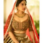 Srushti Dange Instagram – 🪔💫

Desinger by @nirali_design_house 
Makeup by @makeup_by_kez 
Hairdo by @banu_hairstylist_sareedrapist 
Photography by @camerasenthil 
Jewellery by @challani_jewellery 
Shoot organise by @rrajeshananda