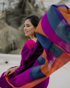 Srushti Dange Instagram - Happy dussehra to my Insta Fam 🫶🏻🫰🏻 Styled by @swethaindiran23 Saree by @sindira_by_swethaindiran Shapewear by @misslady.shapewear MUA by @abhirami_mua Hairstylist by @_shalini_mua_ Photographer by @crearebyps @parvathamsuhasphotography