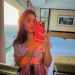Srushti Dange Instagram - You can’t beat a good sunset 🌅