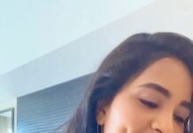 Srushti Dange Instagram - When you think you’re good at flirting but nah🙃 nah 🤦🏻‍♀️ #reel #reels #reelsinstagram #reelsvideo #reelitfeelit #reelkarofeelkaro #srushtidange #reelvideo #reelinstagram #reelit #reelindia #reelsindia #reelitfeelit❤️❤️ #reelsviral #reelsinsta #reeloftheday #stopflirting #stopflirtingwithme