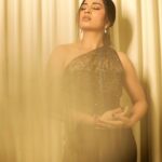 Srushti Dange Instagram - ⚫️ it’s an unstoppable force♠️ Design by @sameenasofficial MUA💄 @mac3makeoverstudio & team Styled by @navadevi.rajkumar Photographer by @jay_editz_ @moxieforum