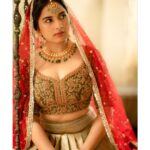Srushti Dange Instagram – 🪔💫

Desinger by @nirali_design_house 
Makeup by @makeup_by_kez 
Hairdo by @banu_hairstylist_sareedrapist 
Photography by @camerasenthil 
Jewellery by @challani_jewellery 
Shoot organise by @rrajeshananda