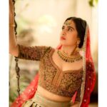 Srushti Dange Instagram – 🪔💫

Desinger by @nirali_design_house 
Makeup by @makeup_by_kez 
Hairdo by @banu_hairstylist_sareedrapist 
Photography by @camerasenthil 
Jewellery by @challani_jewellery 
Shoot organise by @rrajeshananda