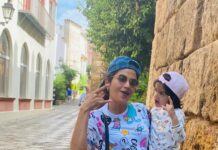 Sshivada Instagram - Thallumaala Style 😉😉 @tovinothomas 😂😉😊😍 📸 @annuk529 #spain #seville #thallumaala #momdaughter #vaccationmode #happyus #familytime Seville, Spain