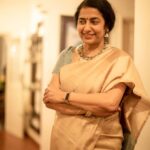 Suhasini Maniratnam Instagram - When senthil says ….« madam smile «  …when you are a running around like a headless chicken as we have 30 extraordinary people as house guests. You smile and take a pause for the camera. Camera has been my best friend for the past 45 years. ❤️❤️❤️❤️
