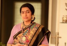 Suhasini Maniratnam Instagram - When Deepa called me asking if I ll do a photo shoot with senthil wearing her mayukha saree I was in my work out clothes. Oops dressing up. It’s a big chore. Hair make up accessories. Oh my goodness. Do I feel up to it? Deepa is buddy prabhus wife. Prabhu was everything for me. He left us all in a hurry. I thought of his smile and asked Deepa to send me the saree. This saree cheered me like buddy prabhu used to … so here it is. For you. Pick up yourself a saree from mayukha and Dheepa prabhu. The saree that I am wearing reflects my love for this timeless classic. A saree never goes out of style and it gives me a power and identity which is uniquely mine. This saree is a tribute to the exquisite kancheepuram silk and a centuries old art which is pen kalamkari. So rich, so tasteful and so elegant@mayukhafabs @dheepaprabhu@camerasenthil