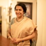 Suhasini Maniratnam Instagram – When senthil says ….« madam smile «  …when you are a running around like a headless chicken as we have 30 extraordinary people as house guests.  You smile and take a pause for the camera.  Camera has been my best friend for the past 45 years. ❤️❤️❤️❤️