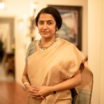 Suhasini Maniratnam Instagram – When senthil says ….« madam smile «  …when you are a running around like a headless chicken as we have 30 extraordinary people as house guests.  You smile and take a pause for the camera.  Camera has been my best friend for the past 45 years. ❤️❤️❤️❤️