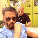 Suniel Shetty Instagram - A Small Hair Transformation BTS for our Forever Young @suniel.shetty 🔥🚀🎬 When you do a haircut as per the character for a film then there is always a Team work and lot of inputs are taken from everyone. Offcourse the Director comes first then the costume stylist, Makeup Artists and most of the team Members but above all an Actor knows his face the best and he has the best suggestions that what will look good for the character. I have always believed as a technician that to achieve something good and different as a product one has to be a good listener. From Long To Short 💇💈 #sunielshetty #sunilshetty #sunielvshetty #newvibe #newstyle #freshhaircut #hairstyle #aalimhakim #hakimsaalim #viral #trending #viralpost #trendingpost #actorslife #anna #bigbrother #bts #hairtransformation #indianfilmindustry #bollywood #menwithstyle #menwithgrace #aesthetic #reels #trendingeels #reelsbollywood @suniel.shetty @aalimhakim @navin.p.shetty