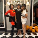 Sunny Leone Instagram – Halloween with amazing people! 

L-R 
Vicky, Raunak, Meenal, me, Ashna, @dirrty99 , Natasha, @sunnyrajani @sheenasgoodlife @hitendrakapopara  @rashimaniar @doll_0229 @kin_vanity  @aisha1401 @tanyakalraaa