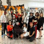 Sunny Leone Instagram - Halloween with amazing people! L-R Vicky, Raunak, Meenal, me, Ashna, @dirrty99 , Natasha, @sunnyrajani @sheenasgoodlife @hitendrakapopara @rashimaniar @doll_0229 @kin_vanity @aisha1401 @tanyakalraaa