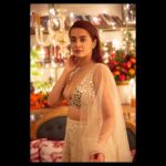 Surveen Chawla Instagram - Festivities galore…✨💫 Outfit : @monikanidhii Heels : @stevemaddenindia