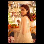 Surveen Chawla Instagram - Festivities galore…✨💫 Outfit : @monikanidhii Heels : @stevemaddenindia