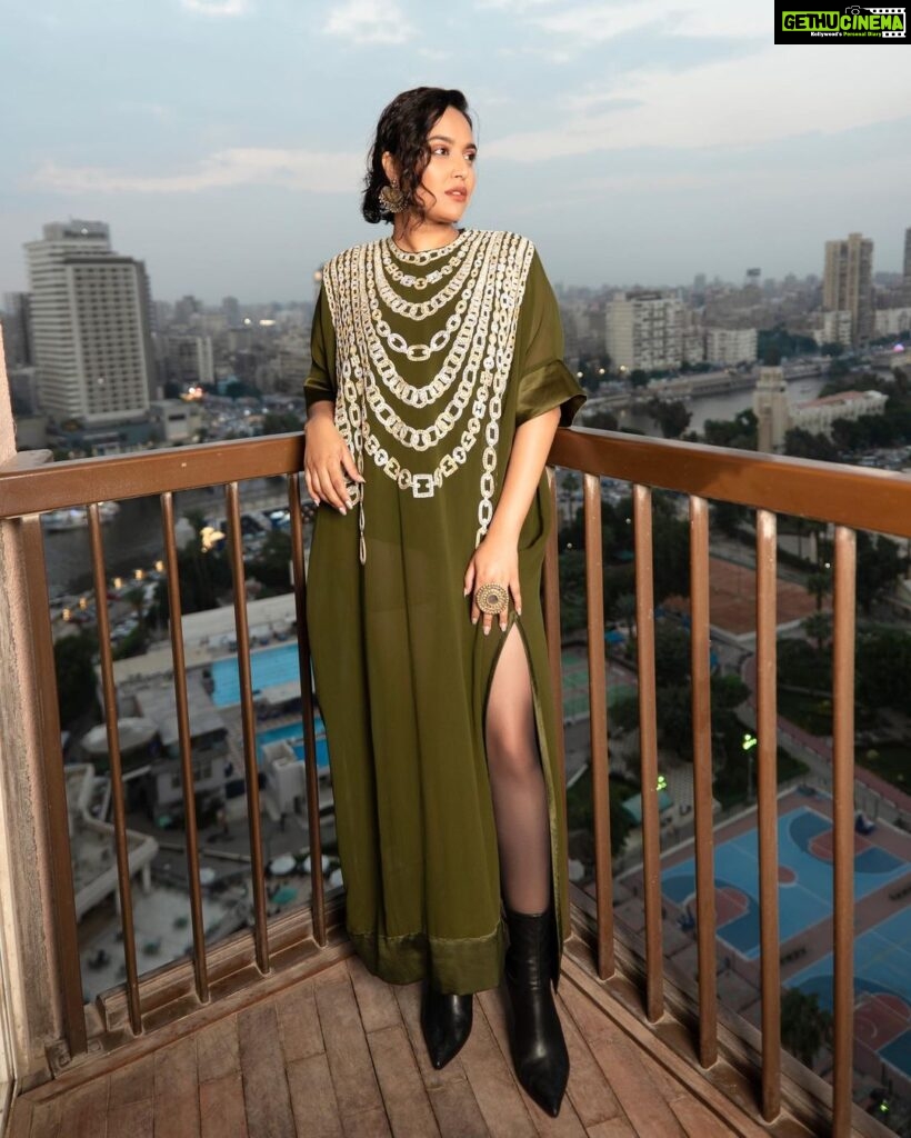 Swara Bhaskar Instagram - Kaftan glam is a universal language and Abu Sandeep know that! 💙🌎✨ . Outfit: @abujanisandeepkhosla Earrings and ring: @sangeetaboochra @minerali_store #delhi Boots: @charleskeithofficial . Styled by: @prifreebee @a.bee.at.work Photographs: @ahmedsami_photography Hair : @antergallactic Make-Up: @makeupbyyaramaziad @lancomepopup Fashion Assistant: @v4nyav3rma Cairo, Egypt