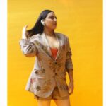 Swara Bhaskar Instagram - Sunshine days in @suketdhir @suket.dhir ! #jahaanchaaryaar promotions in Outfit : Suket Dhir Ear Cuff: @amrapalijewels @tribebyamrapali Styled by: @prifreebee @a.bee.at.work Make up: @makeupbypoojagosain Hair: @lawangtamang95 Pic: @amrit_jnu