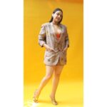 Swara Bhaskar Instagram - Sunshine days in @suketdhir @suket.dhir ! #jahaanchaaryaar promotions in Outfit : Suket Dhir Ear Cuff: @amrapalijewels @tribebyamrapali Styled by: @prifreebee @a.bee.at.work Make up: @makeupbypoojagosain Hair: @lawangtamang95 Pic: @amrit_jnu
