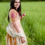 Tanvi Ram Instagram - Onam🌸 Photography - @malludronetraveller Costume - @jazaashdesignstudio Makeup - @elsamma_johnson_ Location - @ricevillagehomestay #onam #onam2022 #instagram #instagood #instapic