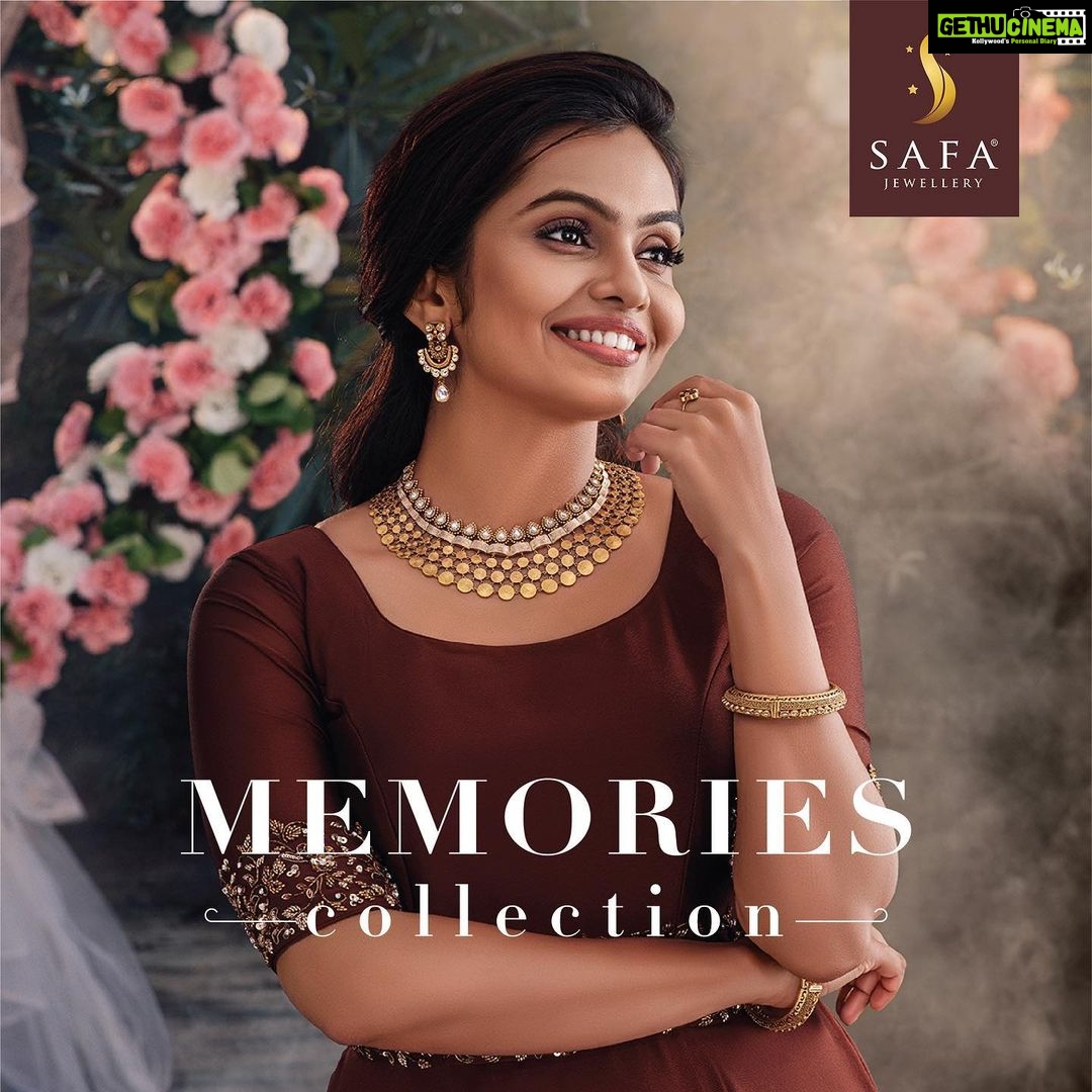 Tanvi Ram Instagram - Every piece of jewellery tells a story♥️ Photography: @arun_payyadimeethal Styling: @arjun_vasudevs HMUA: @subin_lalitha Costume : @prakrithi_by_ramya Art: @byjummangalath1 Retouch: @suveeshgraphiccyanide