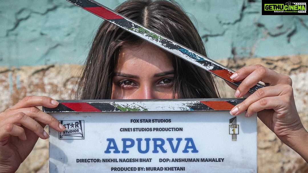 Tara Sutaria Instagram - She’s fierce, she’s strong, she is #APURVA💪🏻🎬🖤 @nix_bhat @StarStudios @muradkhetani #bikramduggal @nowitsabhi @dhairyakarwa @aksnash @thinkering @rajpalofficial @sumitgulati90 @its.aaditya_ @dhruvgohil_