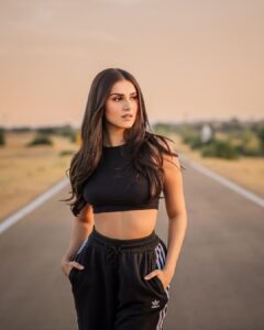 Tara Sutaria Instagram - And so it begins.. This wild ride to play #Apurva 🏜🛻🎥🖤
