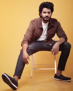 Teja Sajja Instagram - Glamour doesn’t take the weekend off.😉 Anyways happy weekend guys✨🙂