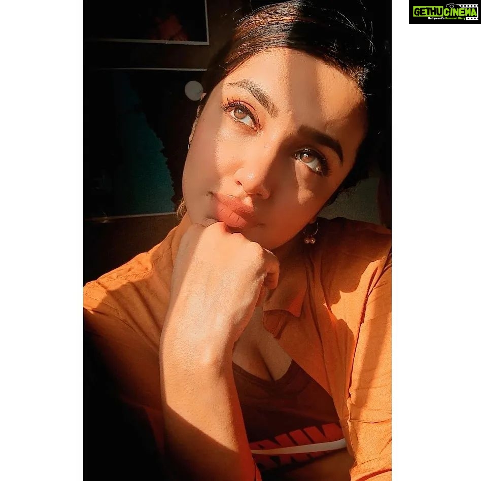 Tejaswi Madivada Instagram - How to be calm?