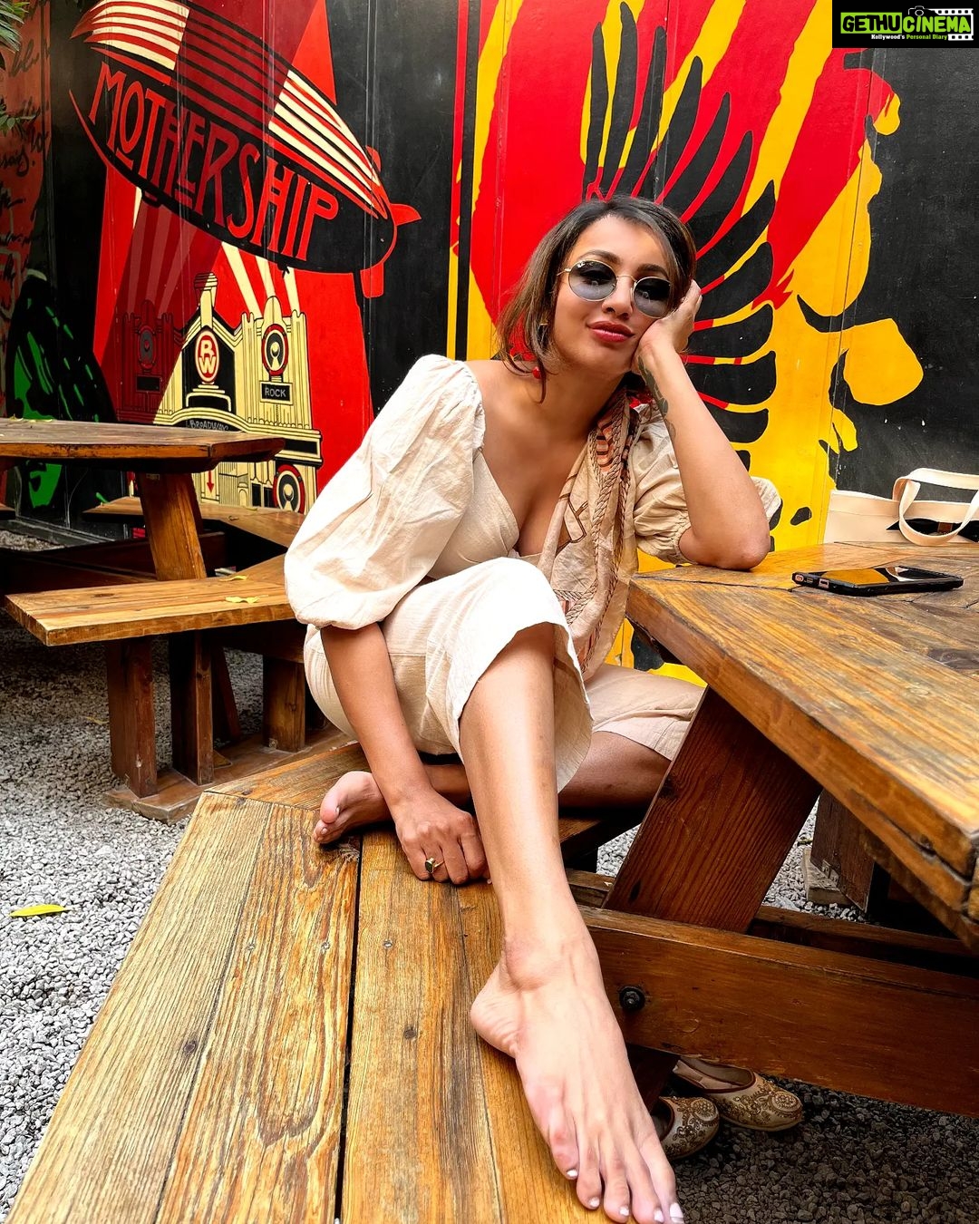 Tejaswi Madivada Instagram - It's that kinda day!