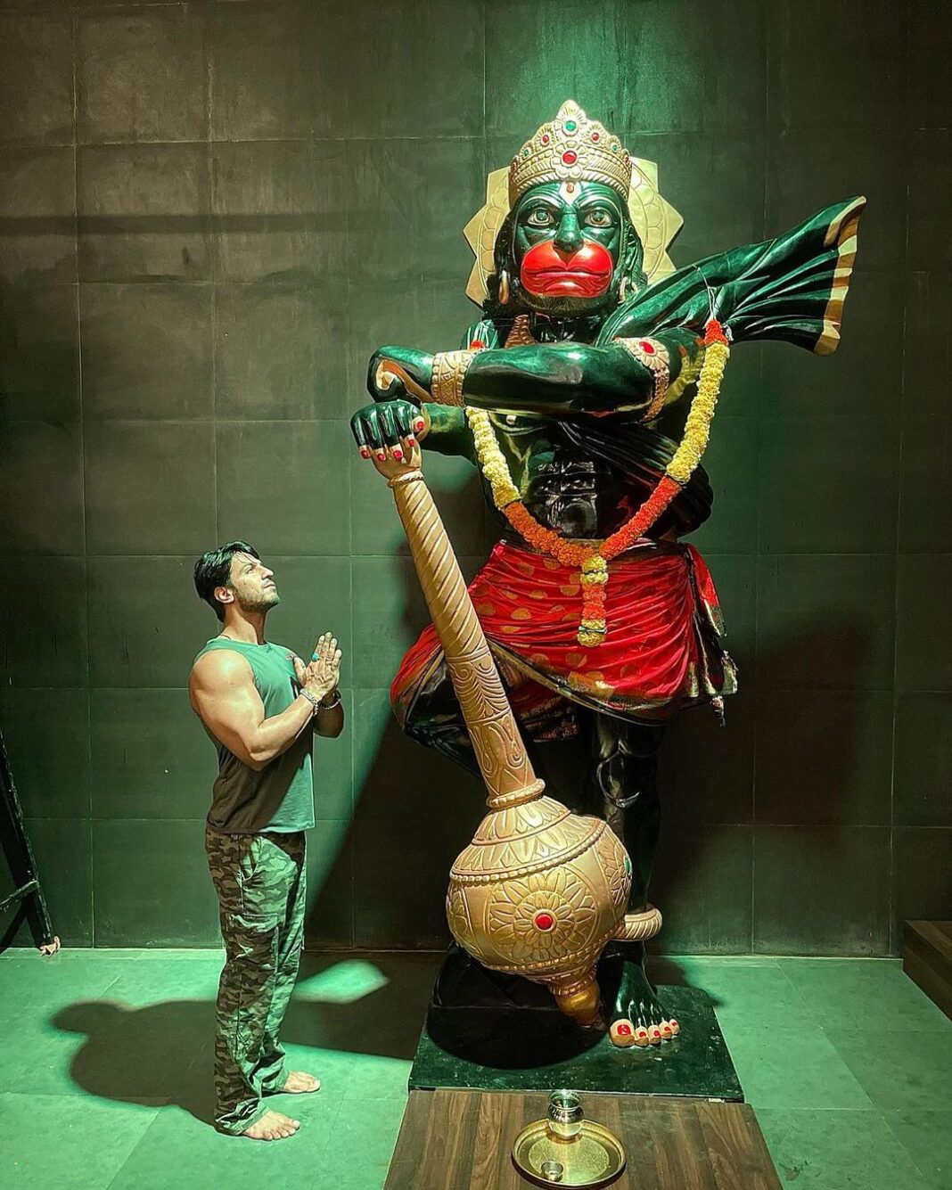 Thakur Anoop Singh Instagram - In life or in size No matter how big you become, lord hanuman is a reminding force that there’s always someone bigger than you!