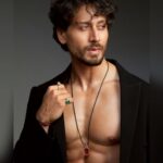 Tiger Shroff Instagram - 🖤🤍 @rahuljhangiani