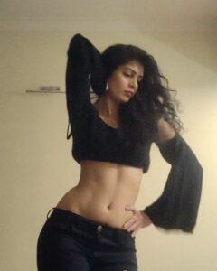 Tina Desai Instagram - Celebrating the release of #MumbaiDiariesOnPrime by dancing the night away! 💃💃💃 Song: @dojacat- Woman