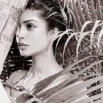 Tina Desai Instagram - 😊
