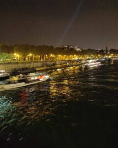 Tina Desai Instagram - Paris by night ❤️❤️❤️