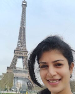 Tina Desai Instagram - J'adore Paris💖