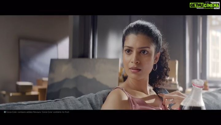 Tina Desai Instagram - Better, uncropped version of the #cocacola ad. 😁 #kaamchor #notacting #techchallenged @curious_did_this