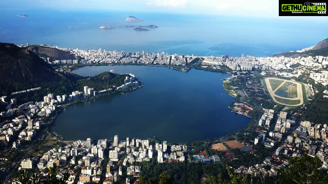Tina Desai Instagram - The extraordinary views of Rio de Janeiro from #sugarloaf and #corcovado mountains ❤️❤️❤️