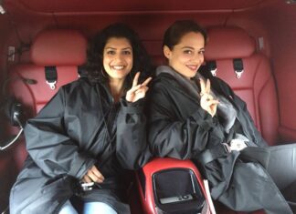 Tina Desai Instagram - Fun chopper ride with stunts! Kala and Lila make Kali- destroyer of evil. We could be a force! @valeriabilello @no_regretti_