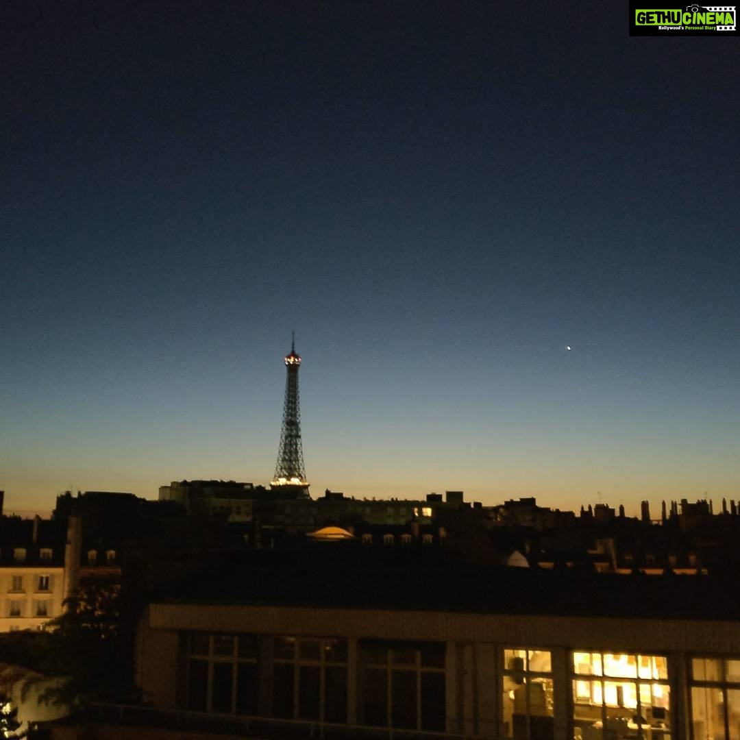 Tina Desai Instagram - The Eiffel thru the day <3