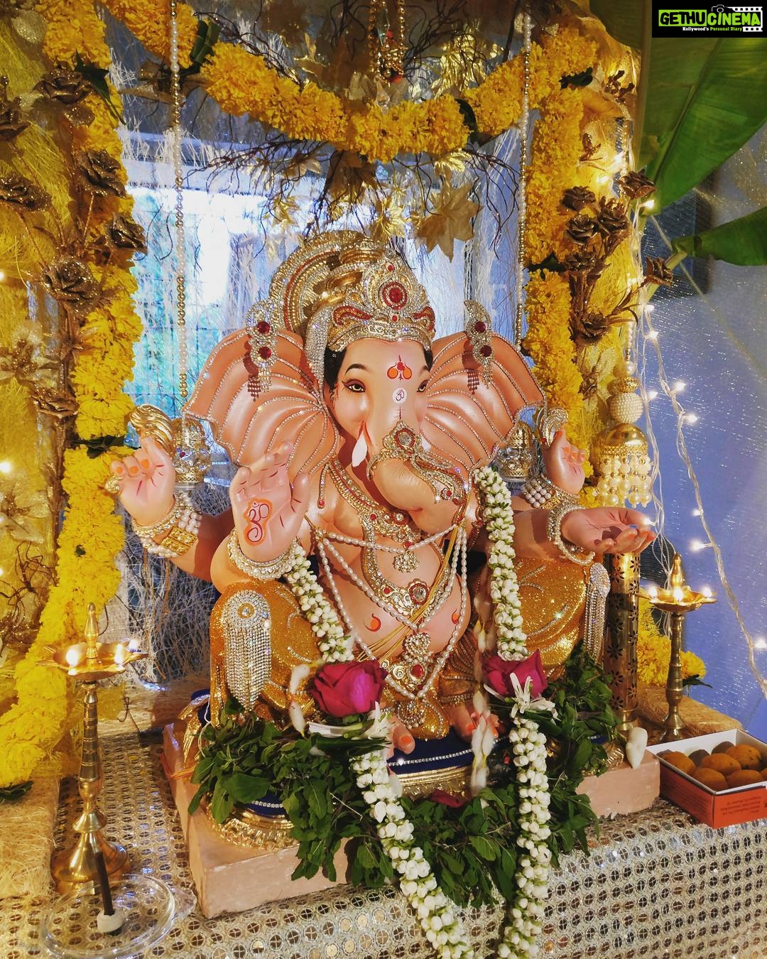 Tina Desai Instagram - Happy Ganesh Chaturthi!!!!!