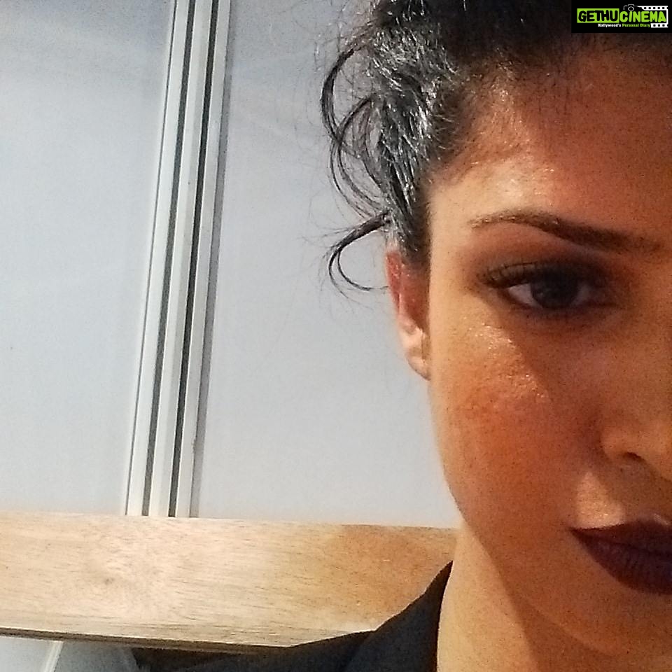 Tina Desai Instagram - Face dressed! #step2 #funcomingup