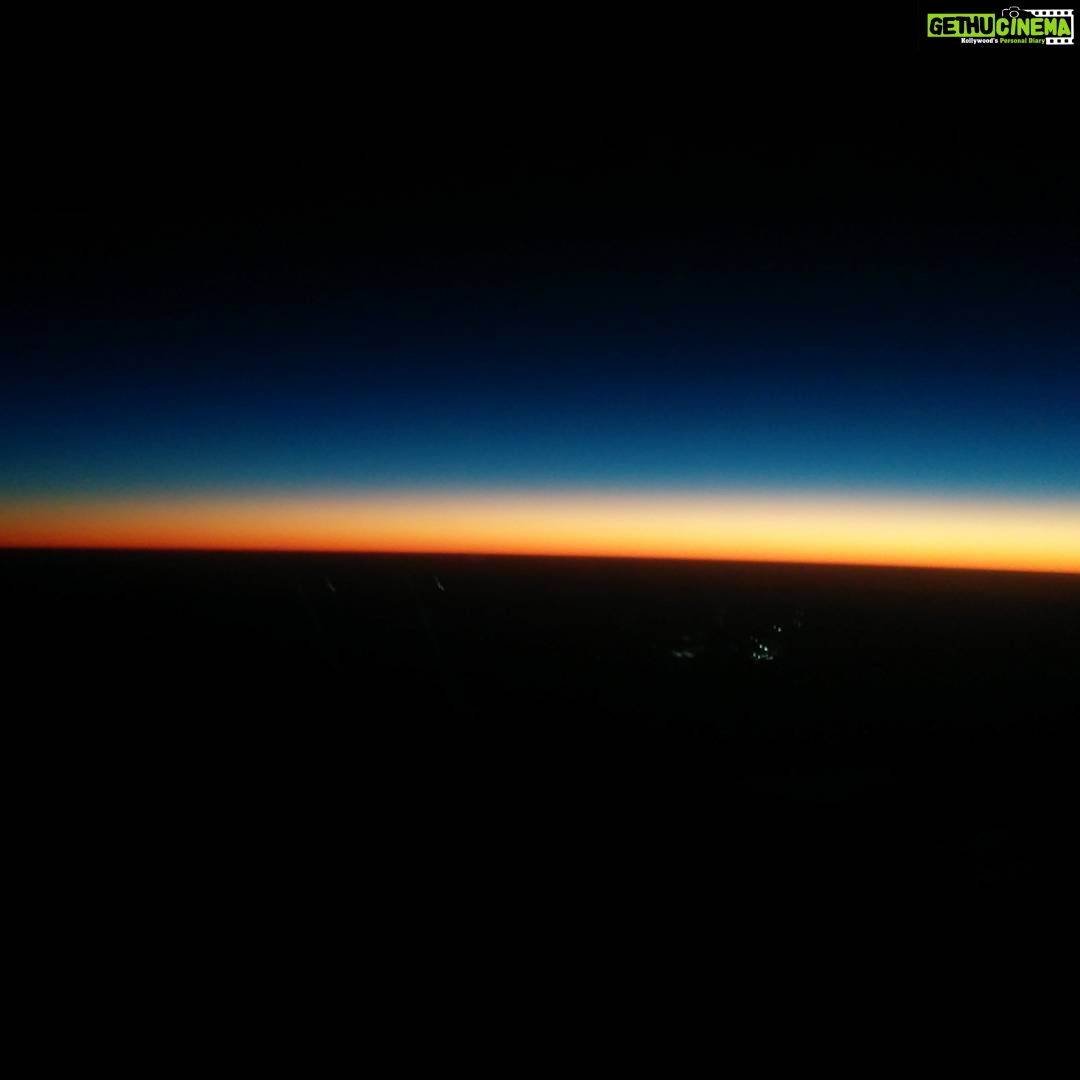 Tina Desai Instagram - Daybreak at 35000 feet