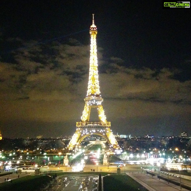 Tina Desai Instagram - The glittering Eiffel