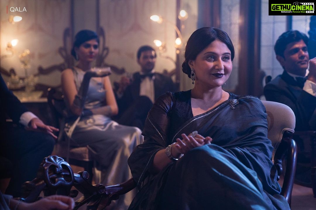 Tripti Dimri Instagram - @anvita_dee you make magic happen..✨ #qalacomingsoon #HarDinFilmyOnNetflix #qalaonnetflix ✨ @officialcsfilms @kans26 @anvita_dee @tripti_dimri @babil.i.k @swastikamukherjee13 @@samirkochhar @amit.sial @siddharthdiwan @lifaafa_ @nikitashak @foram_gotecha @veerakapuree @pritam_gram @manasmittal @manojmittra @saurabhma @an5hai @ze_iyer @ankitmalik3 @itsamittrivedi @philmcgi @castingbay saggydee @netflix_in